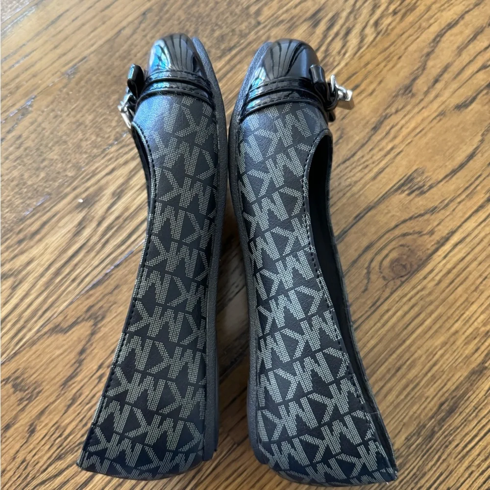 Michael Kors girls dress flats size 13